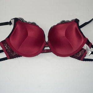 SUPER PUSH UP EXTREME PADDED MAXIMUM LIFT ADD 2 CUP SIZE BOMBSHELL 3 HOOK. NWT